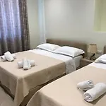 Deni's Hotel