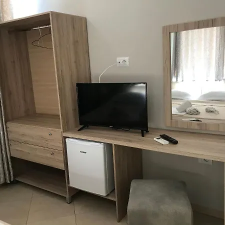 Deni's Sarande