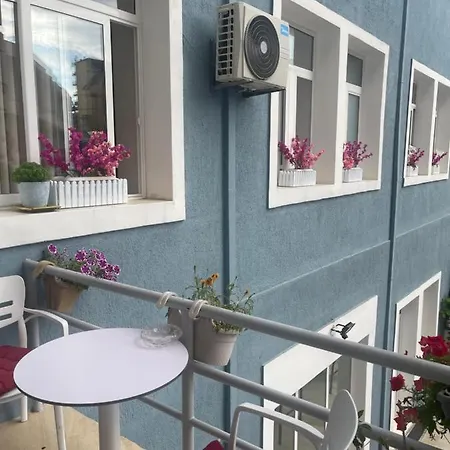 Deni's Ξενοδοχείο Σαράντα