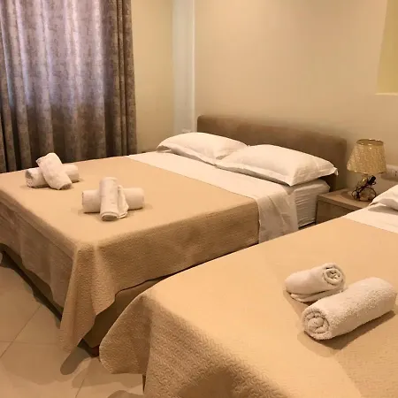 Deni's Σαράντα